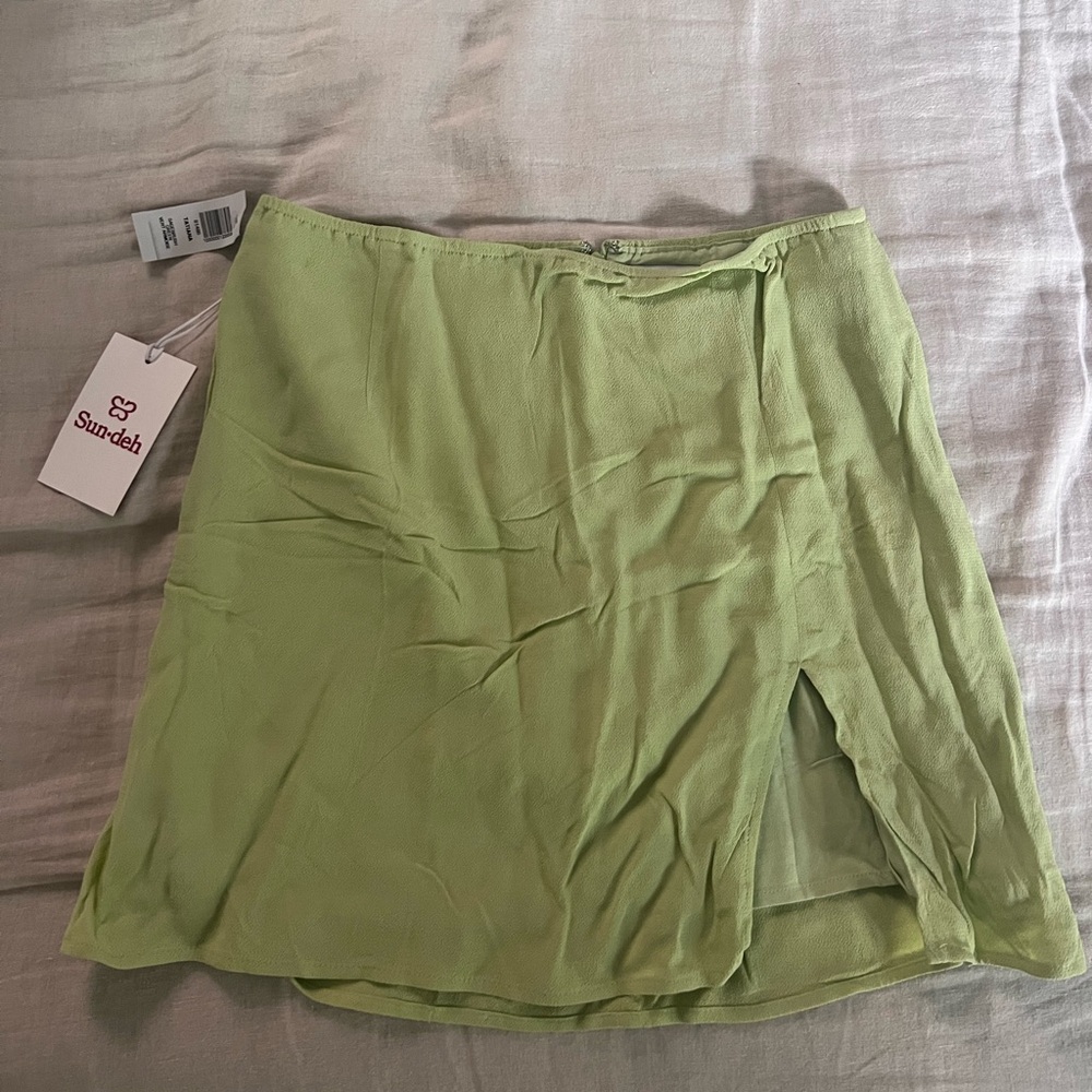 aritzia skirt